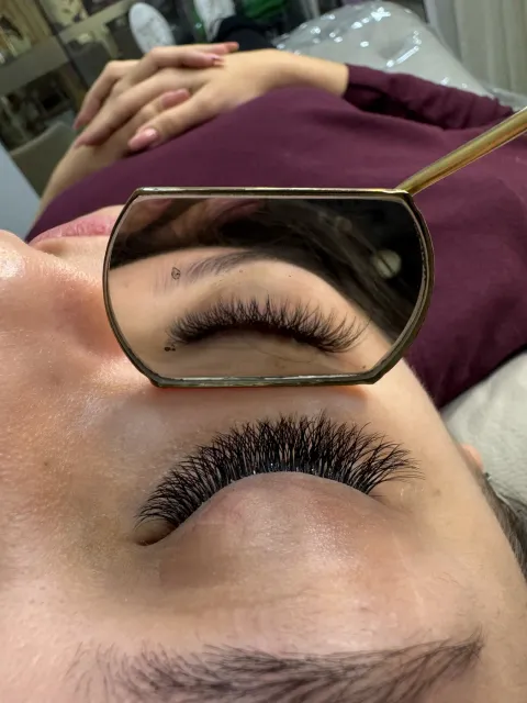 Volume brasileiro com acabamento natural — Amor In Beauty